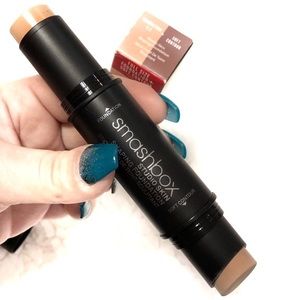 Smashbox Shaping Foundation || Shade .5